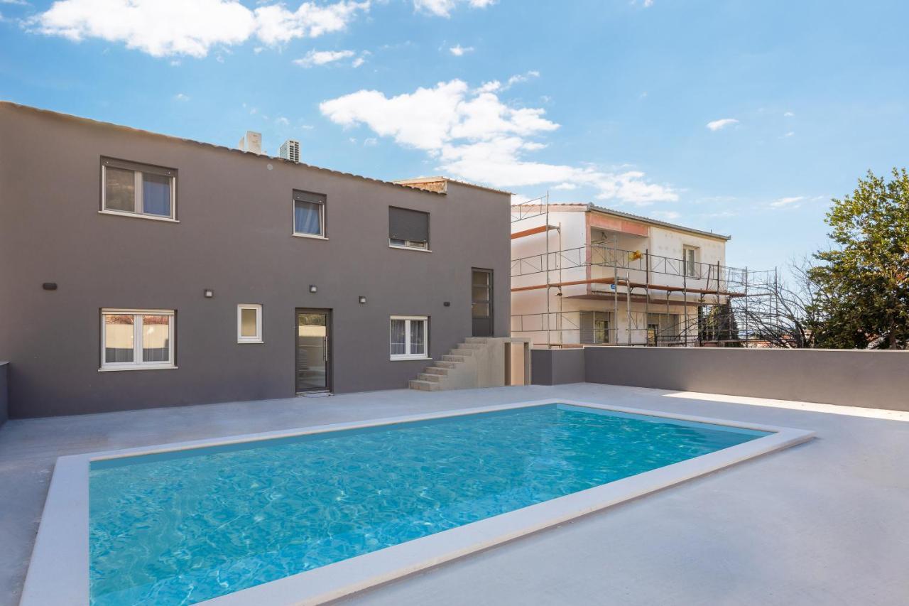 Luxury Apartment Lorena - Private Heated Pool - Jesenice  Exterior foto