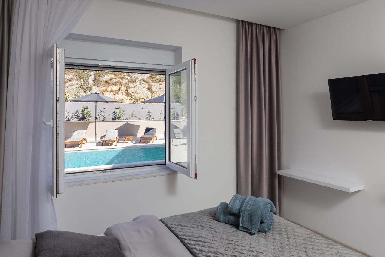 Luxury Apartment Lorena - Private Heated Pool - Jesenice  Exterior foto