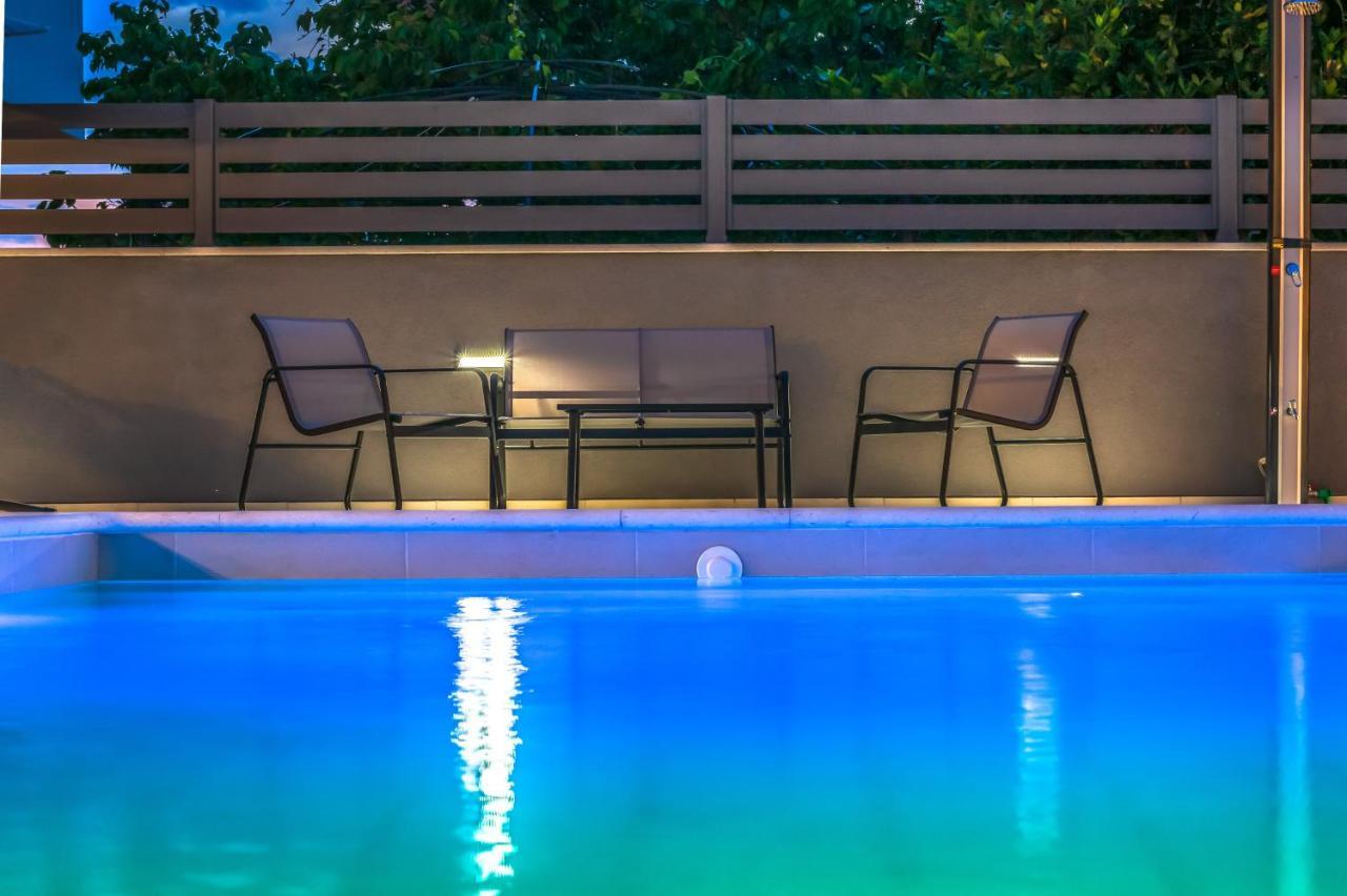 Luxury Apartment Lorena - Private Heated Pool - Jesenice  Exterior foto