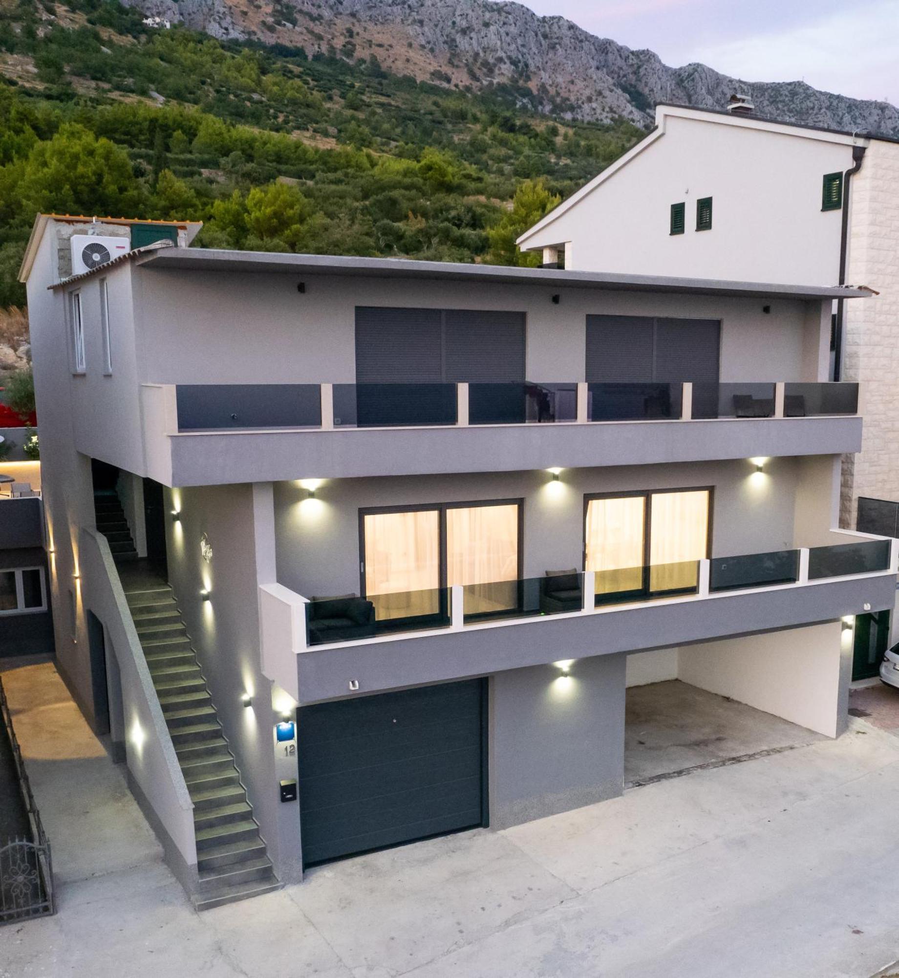 Luxury Apartment Lorena - Private Heated Pool - Jesenice  Exterior foto